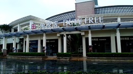 小米17系列正式官宣：全系跨代升级，全面对标iPhone