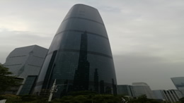 小鹏集团启用全球首条高阶通用人形机器人自动化产线